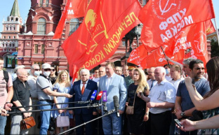 В.И.Кашин: "Мы помним, что Знамя Победы над Рейхстагом водрузил СССР"