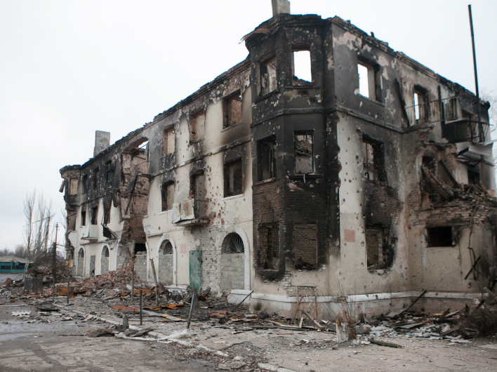 МЧС ДНР заявило, что утром в четверг обстрелы Донецка продолжились
