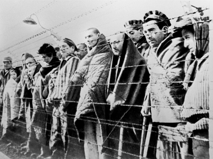 Кто освободил Освенцим?
