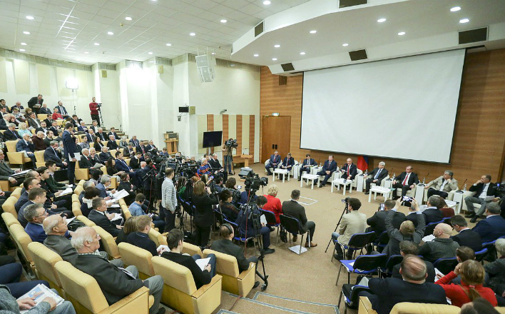 Коммунисты в Госдуме провели круглый стол о государственном стратегическом планировании