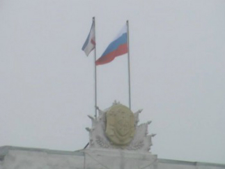 Здания парламента и правительства Крыма взяли под контроль отряды русской самообороны
