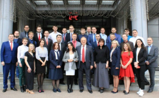 Г.А. Зюганов встретился со слушателями учебного центра ЦК КПРФ, осуществляющими работу в соцсетях